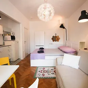 https://luxury-living-apartments.splithotels.org