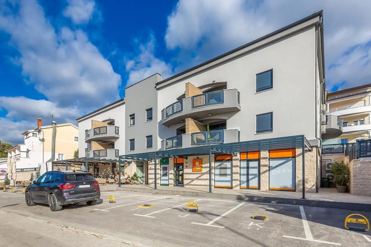 Colibri-Design&Beach Appartement Mit 40M2 Terrasse Und 2 Sups Pjescana Uvala Apartmán