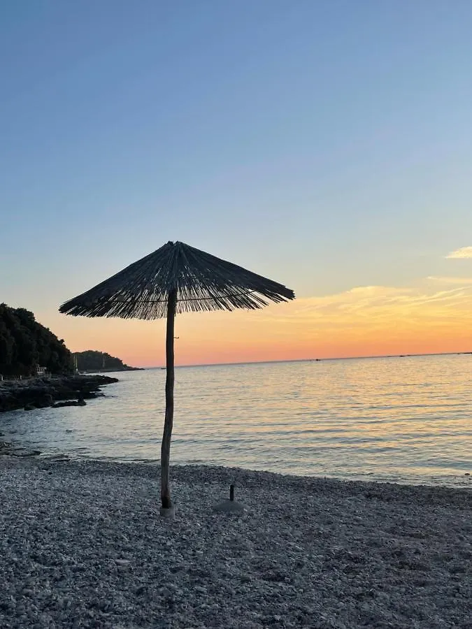 Apartmán Colibri-Design&Beach Appartement Mit 40M2 Terrasse Und 2 Sups Pjescana Uvala